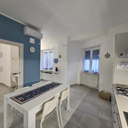 Hotel Perla Marina 3*